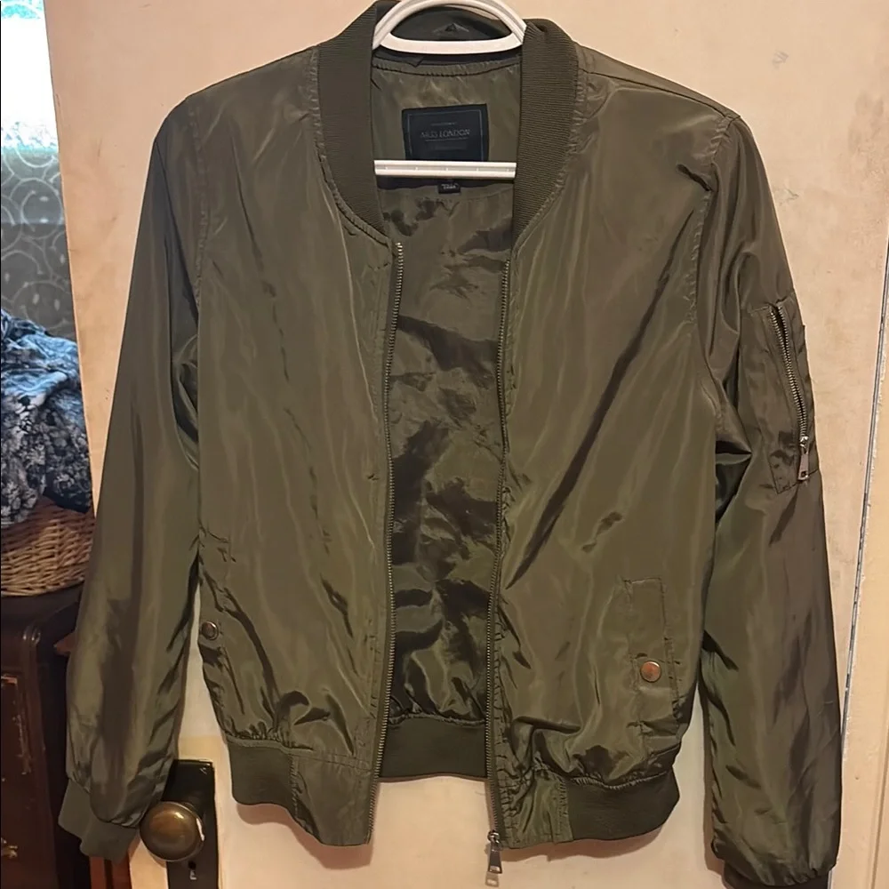 Miss London Green Bomber Jacket with Ribbed Collar - Picture 1 of 2